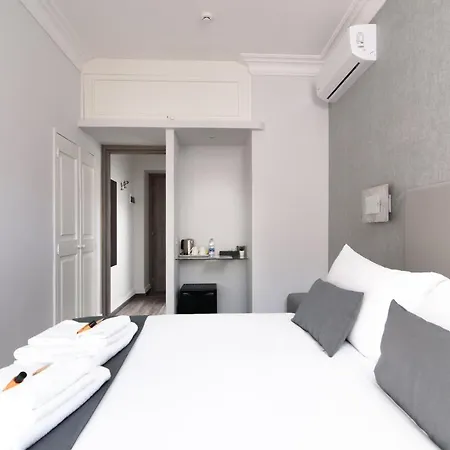 Πανσιόν White Caesar