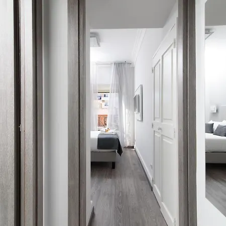 White Caesar 게스트하우스 로마